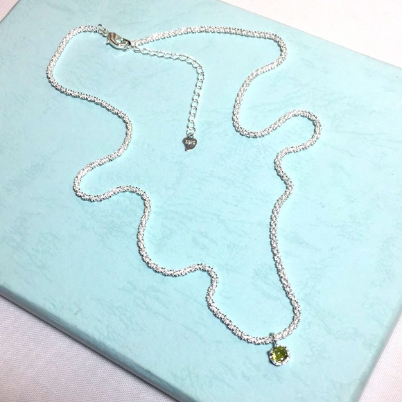 🍏50% OFF/3+...Silver Plated Necklace with Green Crystal Pendant - Picture 12 of 16
